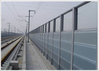 ���F����