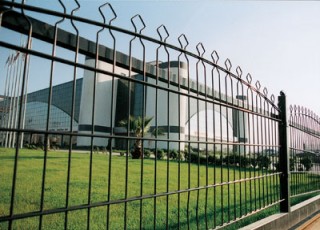 公園鐵藝護(hù)欄 公園鐵藝護(hù)欄